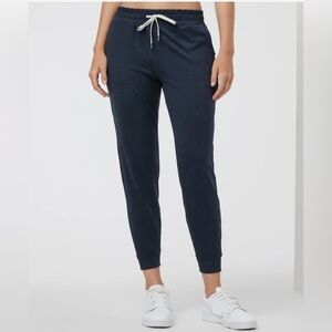 Vuori Women’s Performance Joggers- Midnight Heather